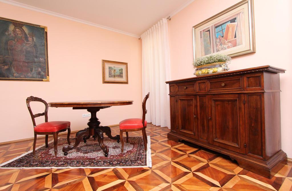 Apartments Casa Menis Rovinj Chambre photo